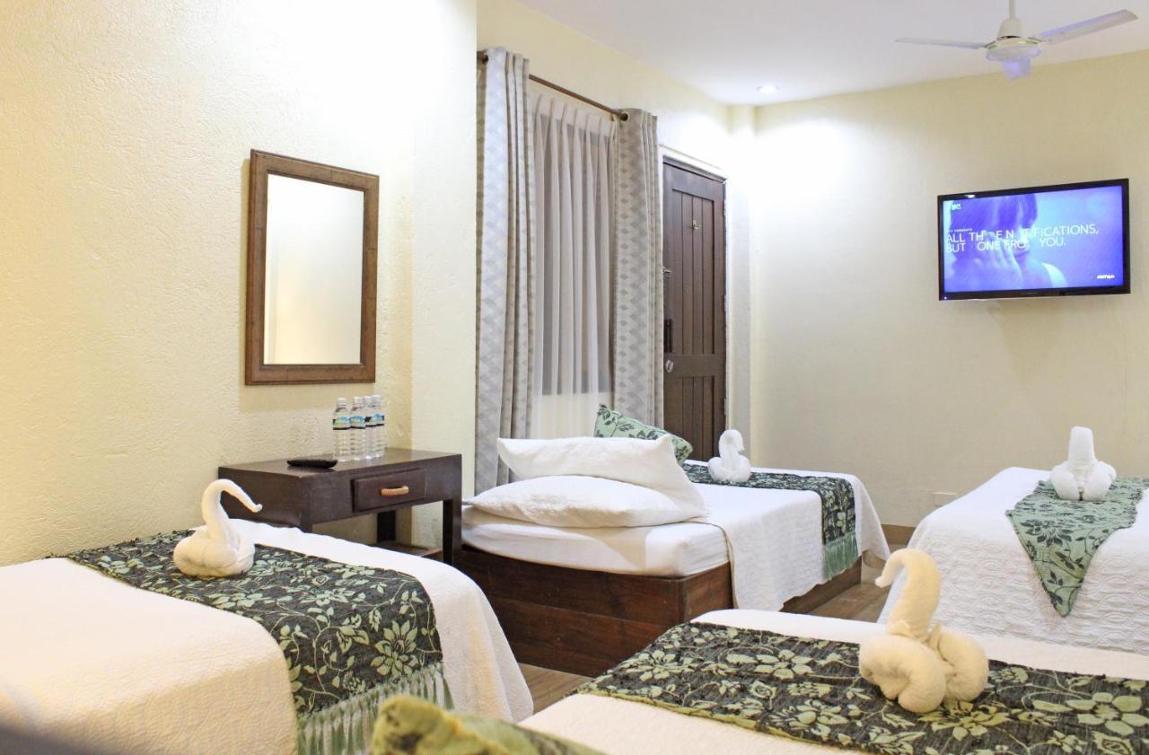 Balaibinda Lodge Корон Экстерьер фото